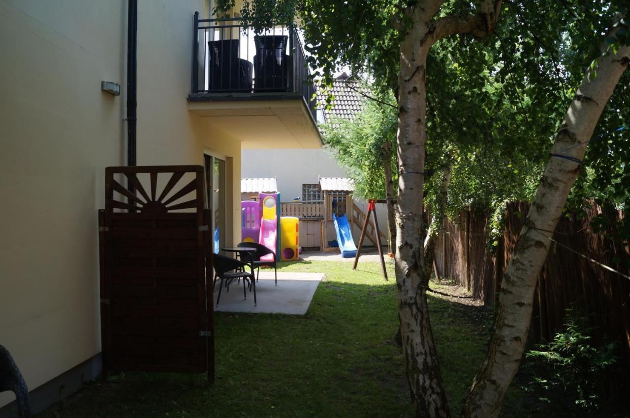 Bursztyn 2 Daire Rewal Dış mekan fotoğraf