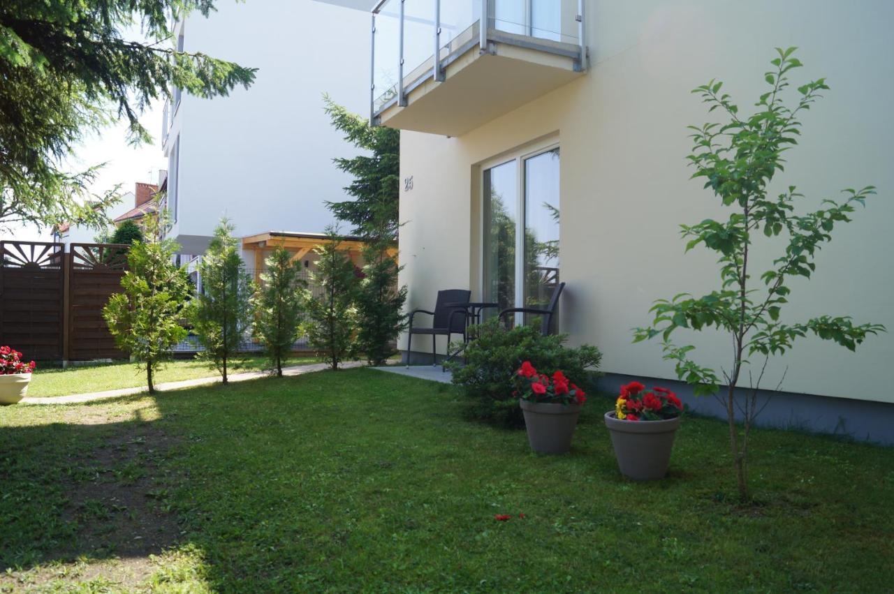 Bursztyn 2 Daire Rewal Dış mekan fotoğraf