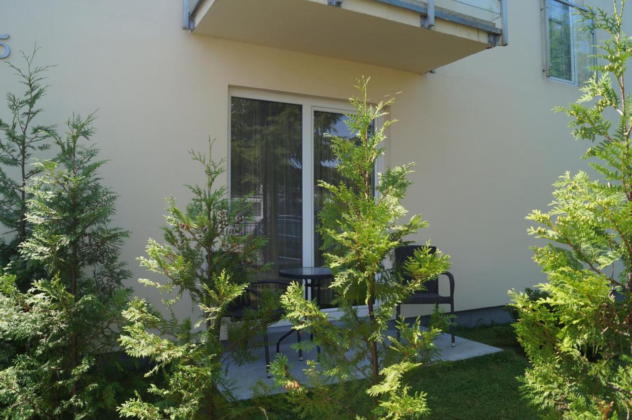 Bursztyn 2 Daire Rewal Dış mekan fotoğraf