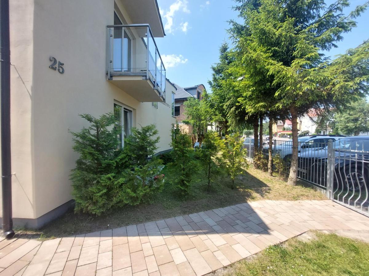Bursztyn 2 Daire Rewal Dış mekan fotoğraf