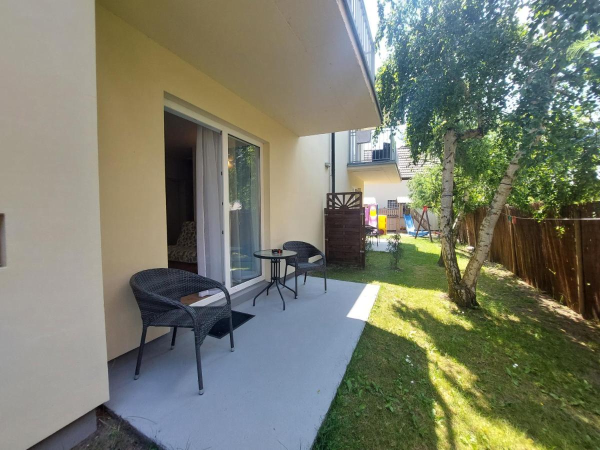 Bursztyn 2 Daire Rewal Dış mekan fotoğraf