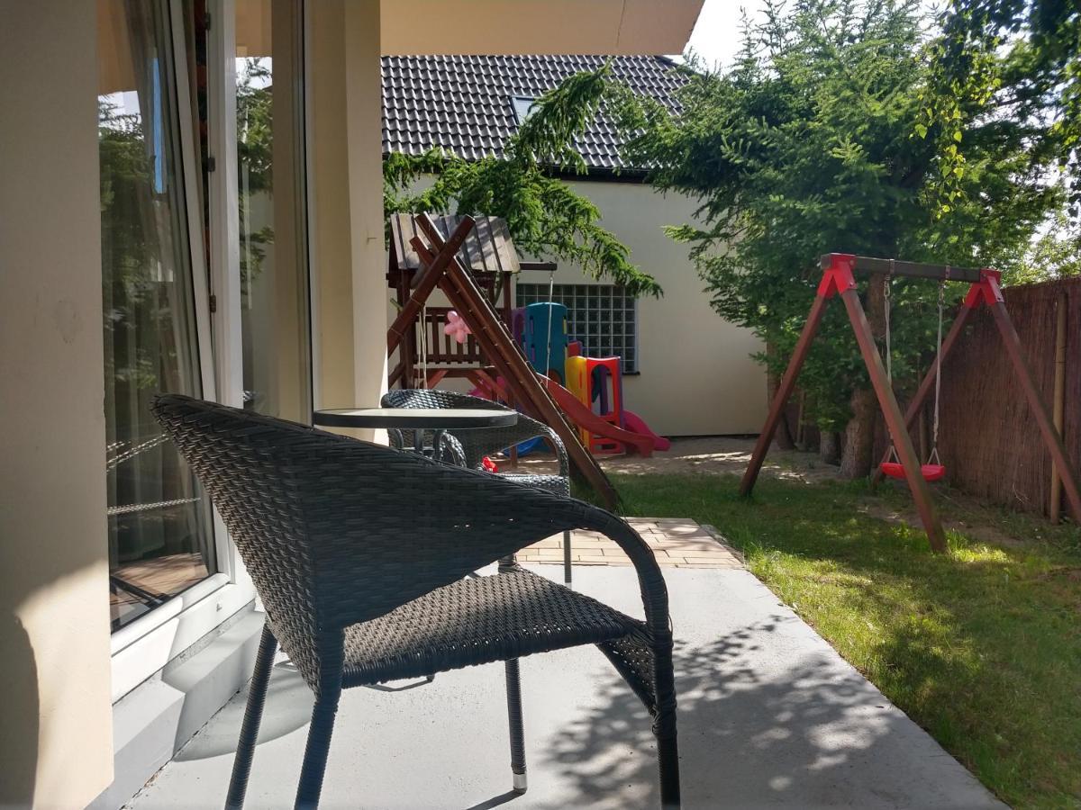 Bursztyn 2 Daire Rewal Dış mekan fotoğraf
